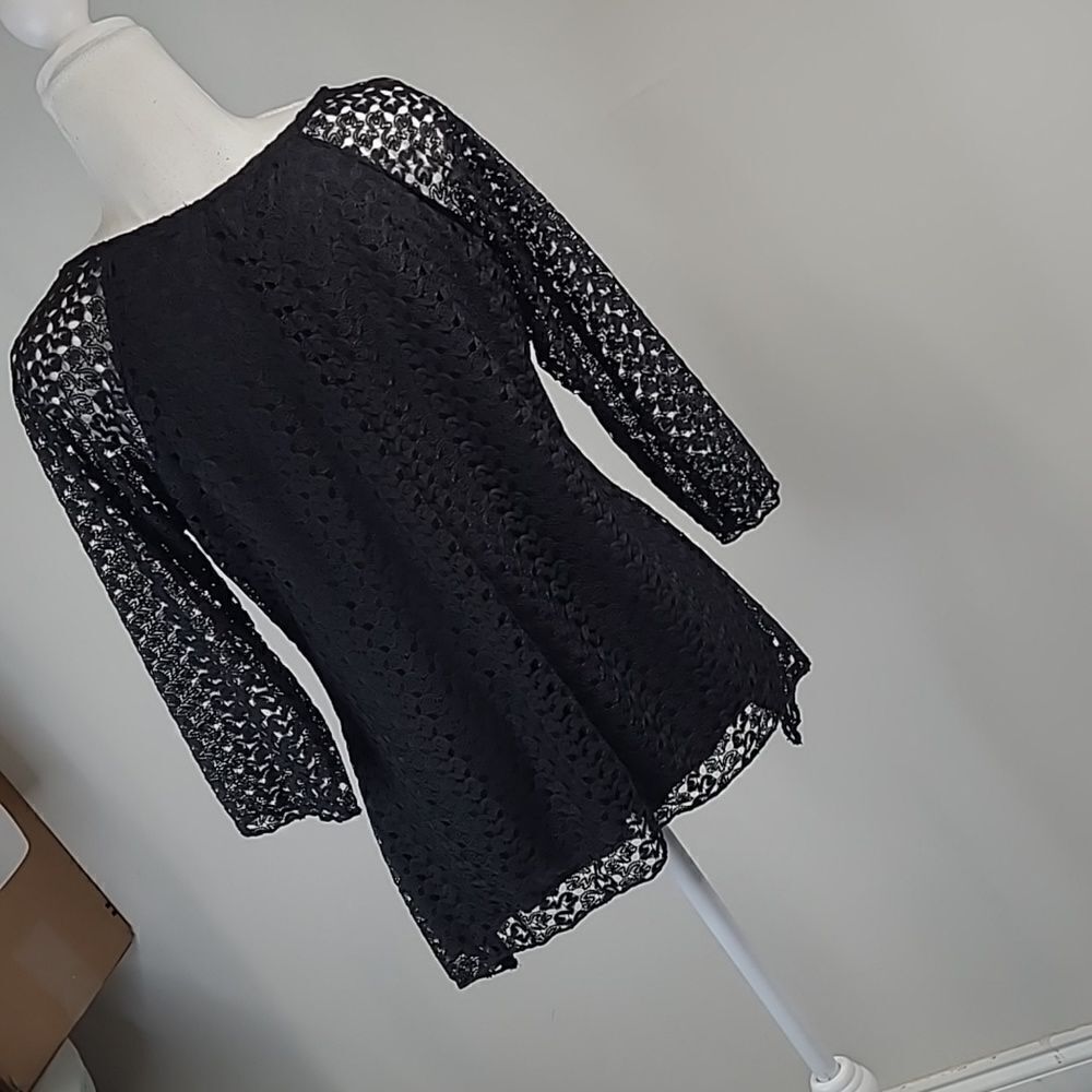 Brittany Black petite lace blouse - Picture 2 of 7